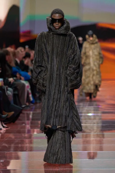 Look 6